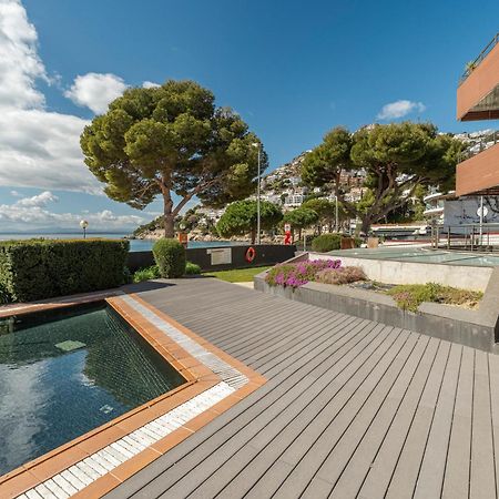 Apartamento Con Gran Terraza Delante Del Mar Roses Extérieur photo