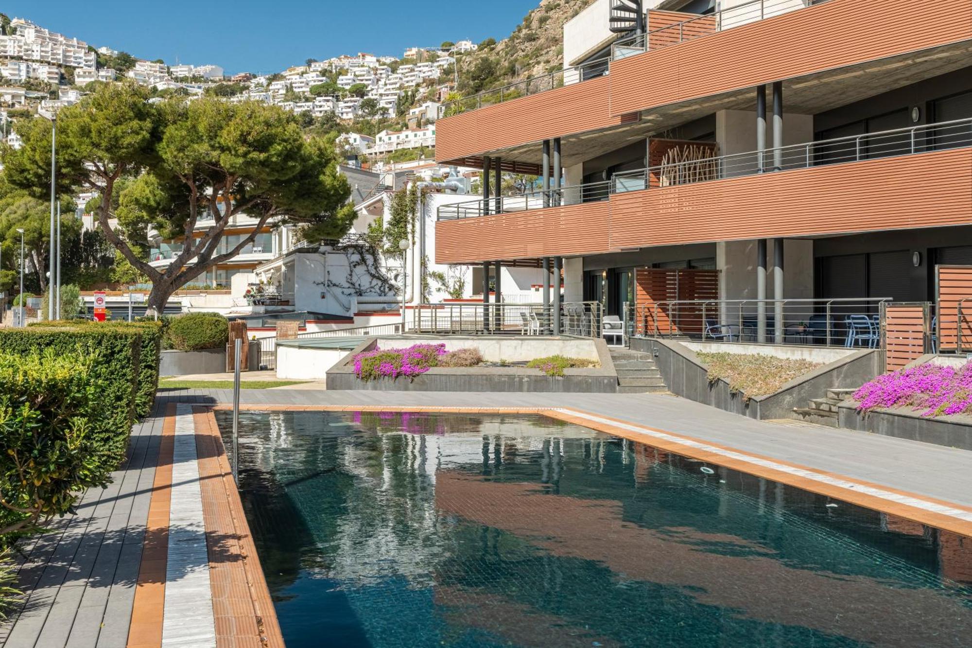 Apartamento Con Gran Terraza Delante Del Mar Roses Extérieur photo